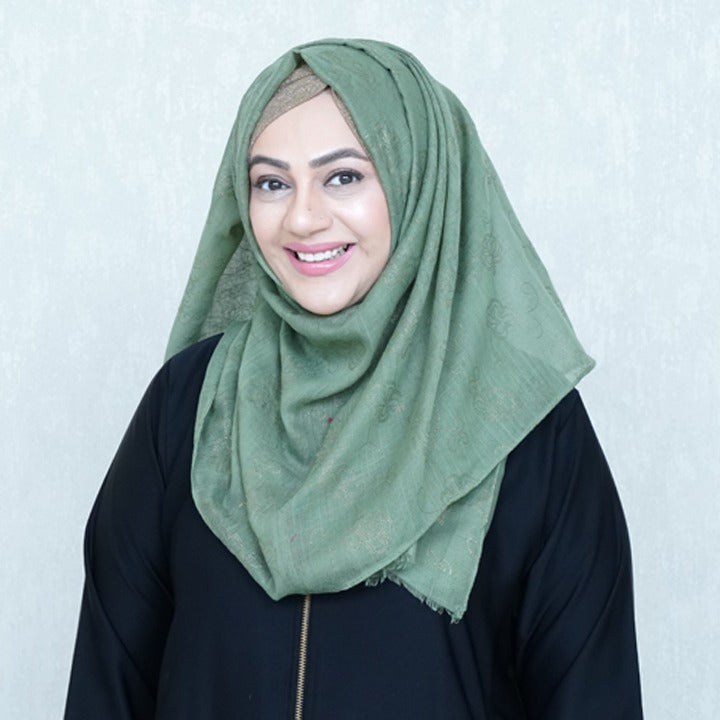 GREEN