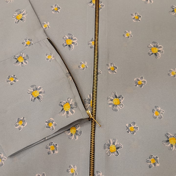 YELLOW DAISIES ON GREY - GEORGETTE