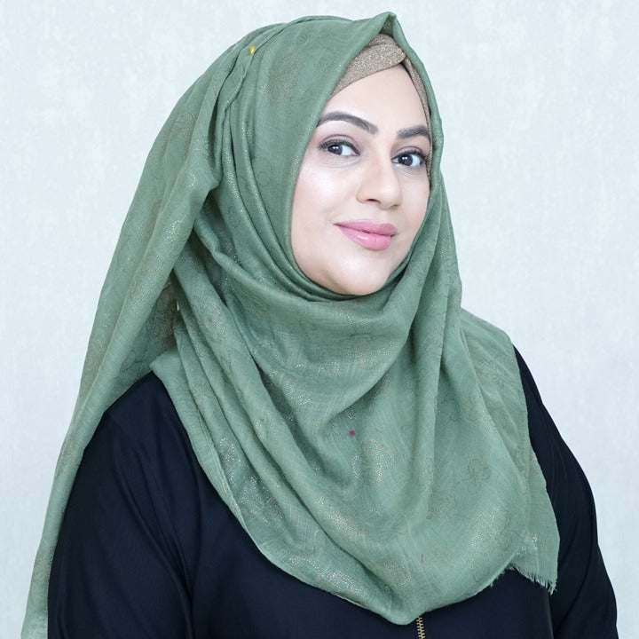 GREEN