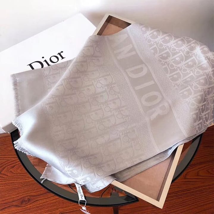 NUDE DIOR